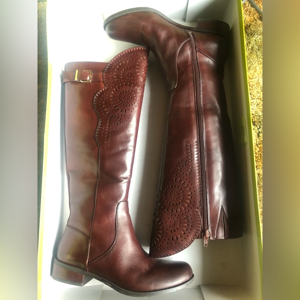Boots!